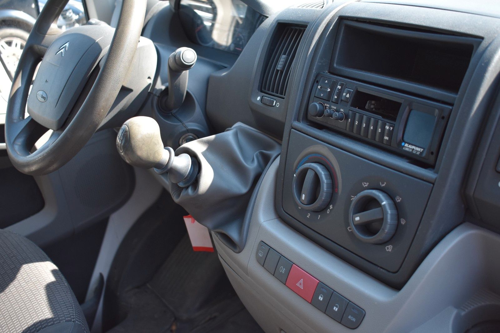 Fahrzeugabbildung Citroën Jumper Pritsche Doka. 35 L4 Lang HDi 120 Heavy