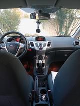 Ford Fiesta 1,25 44kW SYNC Edition SYNC Edition - Ford Fiesta: Grün