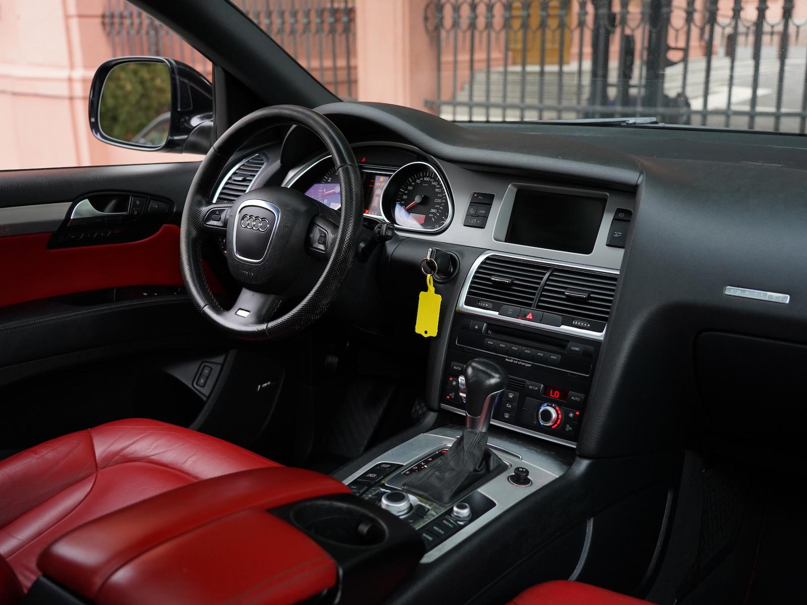 Audi Q7 4.2 V8 FSI quattro S-Line Plus | 349 ch | BVA | 7 places | Toit panoramique | Bose | Suspension pneumatique | Caméra de recul