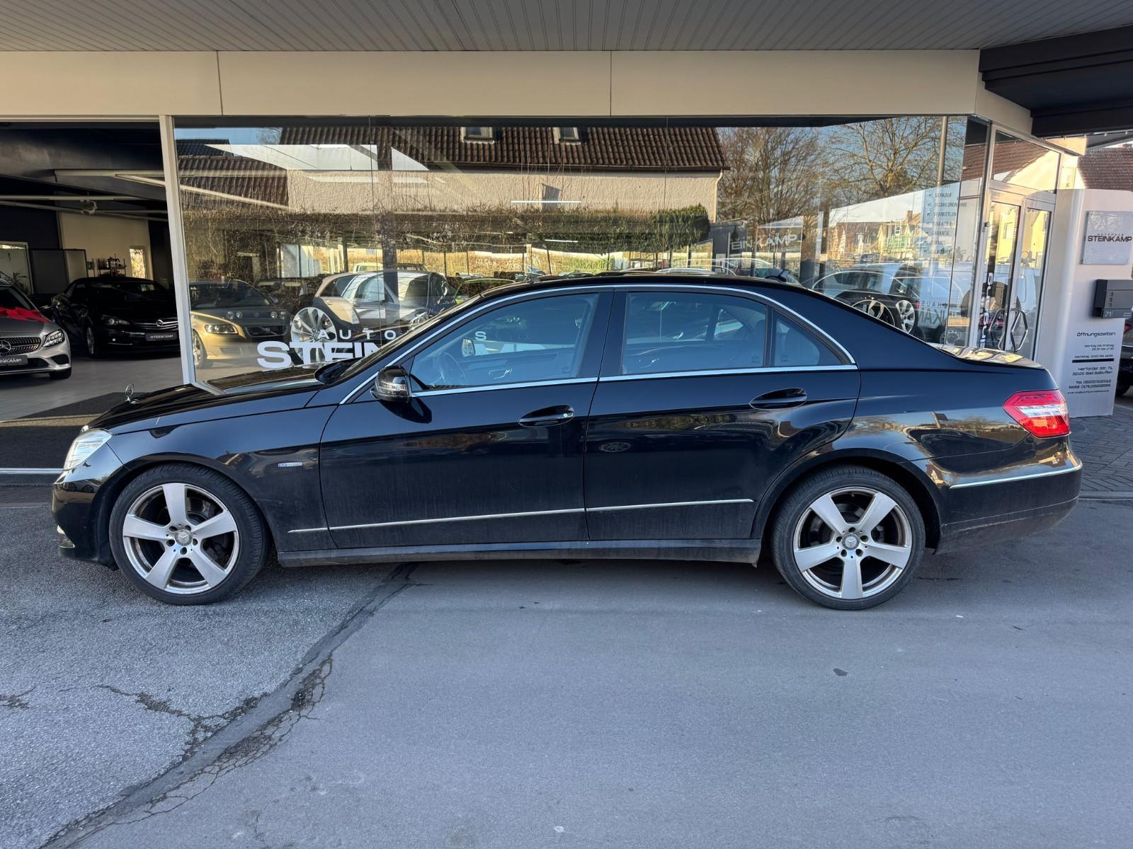 Mercedes-Benz E 220 CDI Limosuine Aut. * Bi-Xenon* Schiebedach