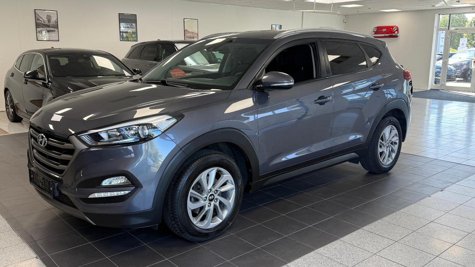 Hyundai Intro Edition 4x4*NAVI*PDC*8Fach*Tempomat*