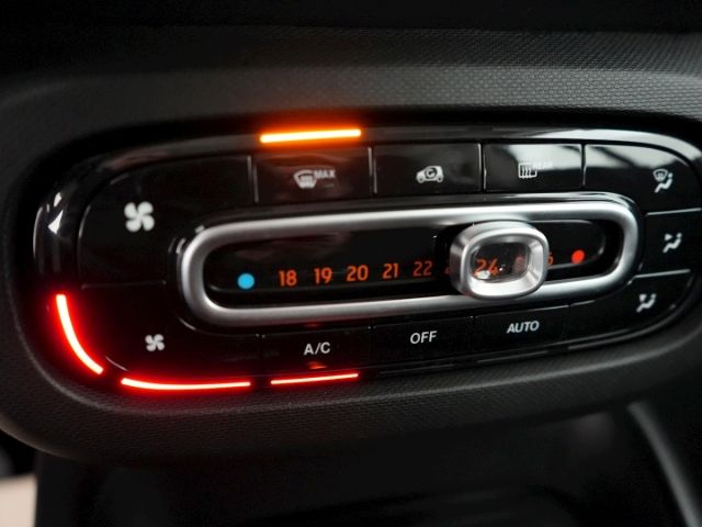 fortwo COUPE EQ 17,6 kWh AT+SITZHEIZUNG+DAB+ALUF