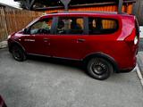 Dacia Lodgy Blue dCi 115 Stepway Plus Stepway Plus - Dacia Lodgy: Rot