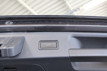 Volkswagen Passat 2.0 TDI Elegance MATRIX+ACC+KAM+AHK