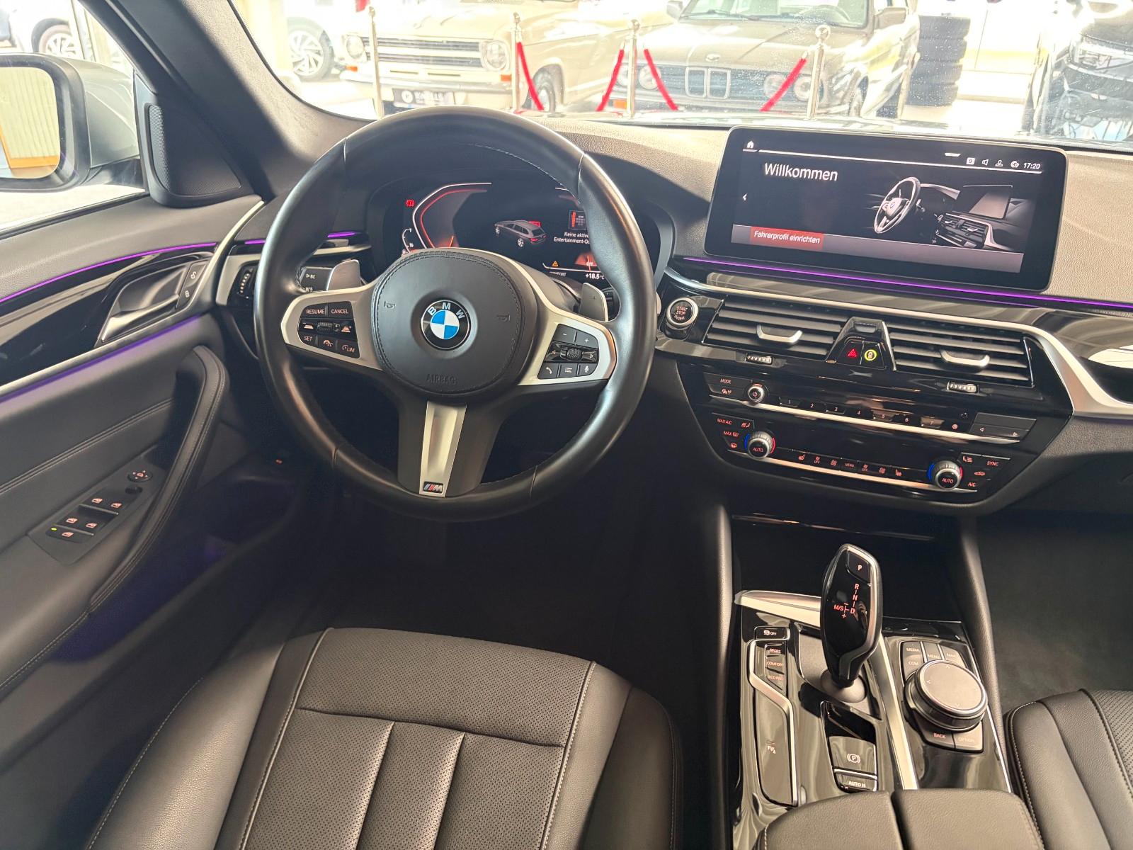 BMW 530d Touring/M-LENKR/LEDER/KAMERA/ACC/KEYLESS