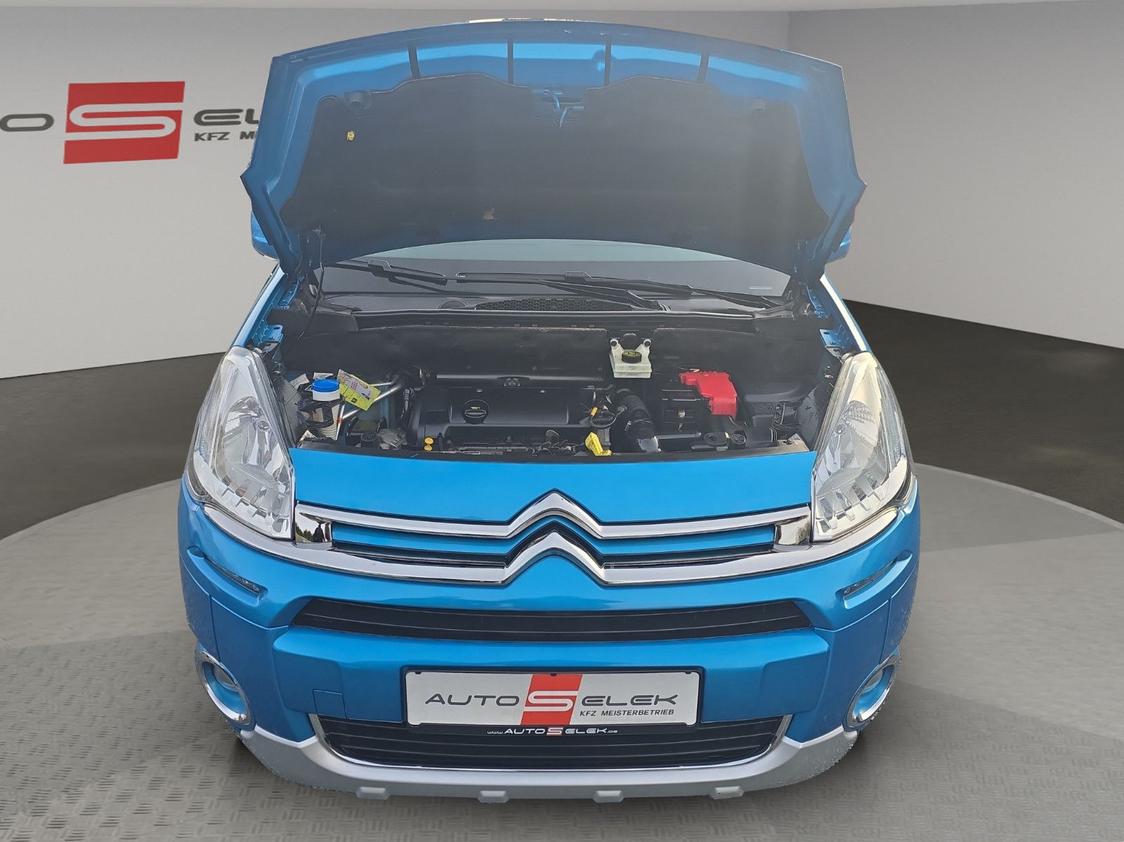 Fahrzeugabbildung Citroën Berlingo Kombi Selection+AHK+PDC+KLIMA+LED