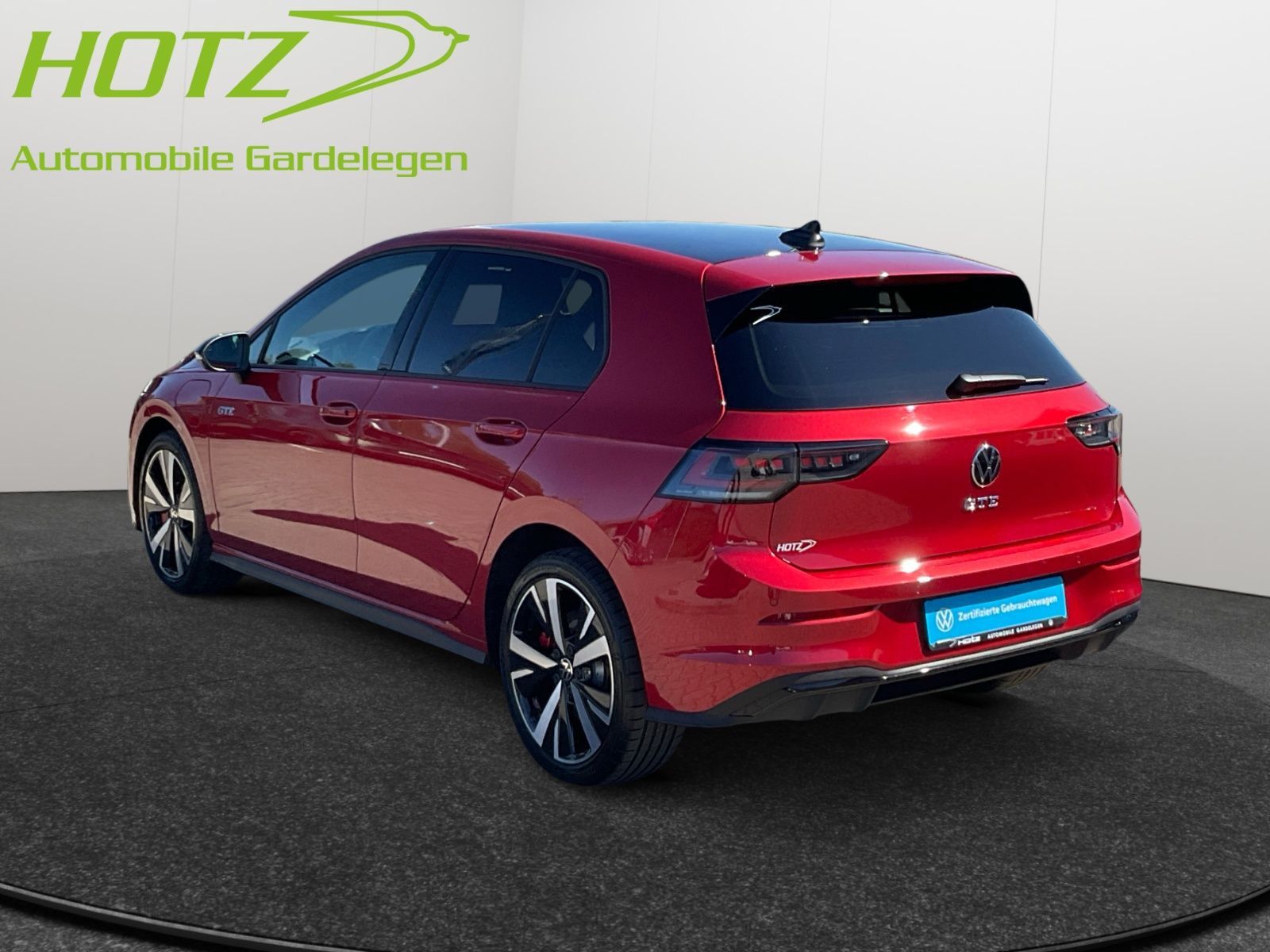 Volkswagen Golf VIII 1.5 TSI DSG GTE Black Style LED NAVI foto 3