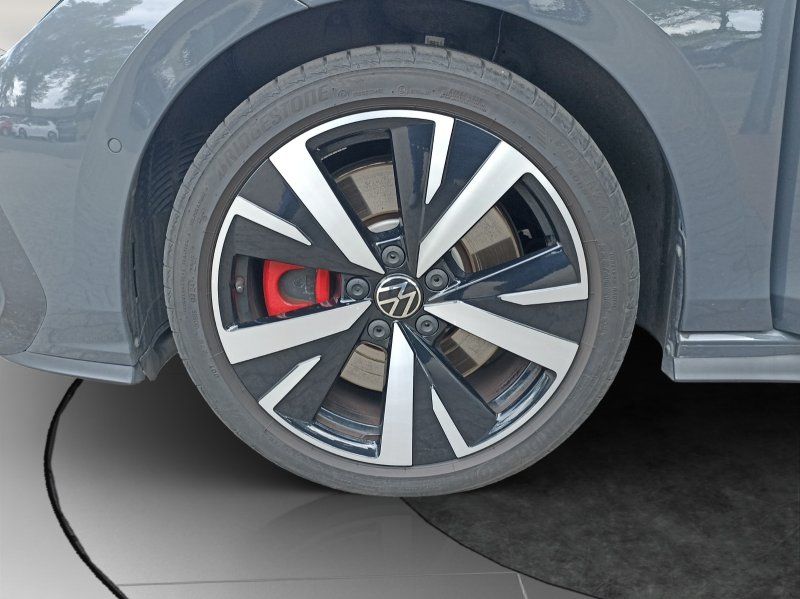 Fahrzeugansicht 21 Fahrzeugabbildung Volkswagen Golf VIII 1.5 eHybrid GTE DSG