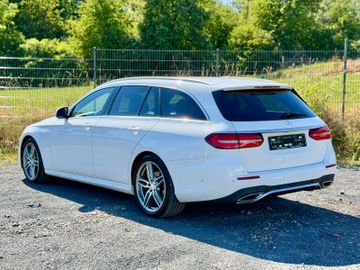 Mercedes E 220 - 2