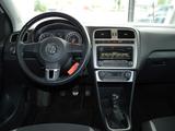 Volkswagen Polo 1.2 TSI Life KLIMA SHZ GRA - Volkswagen Polo aus 2013 mit Benzin-Antrieb: Kleinwagen