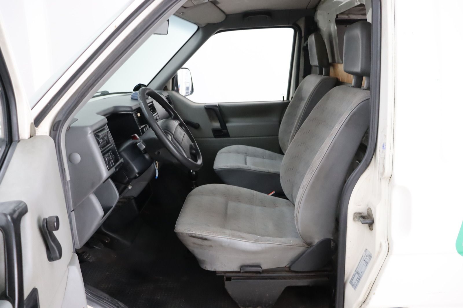 Fahrzeugabbildung Volkswagen T4 2.4 D Transporter