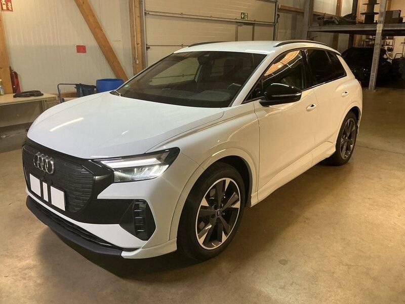 Image of Audi Q4