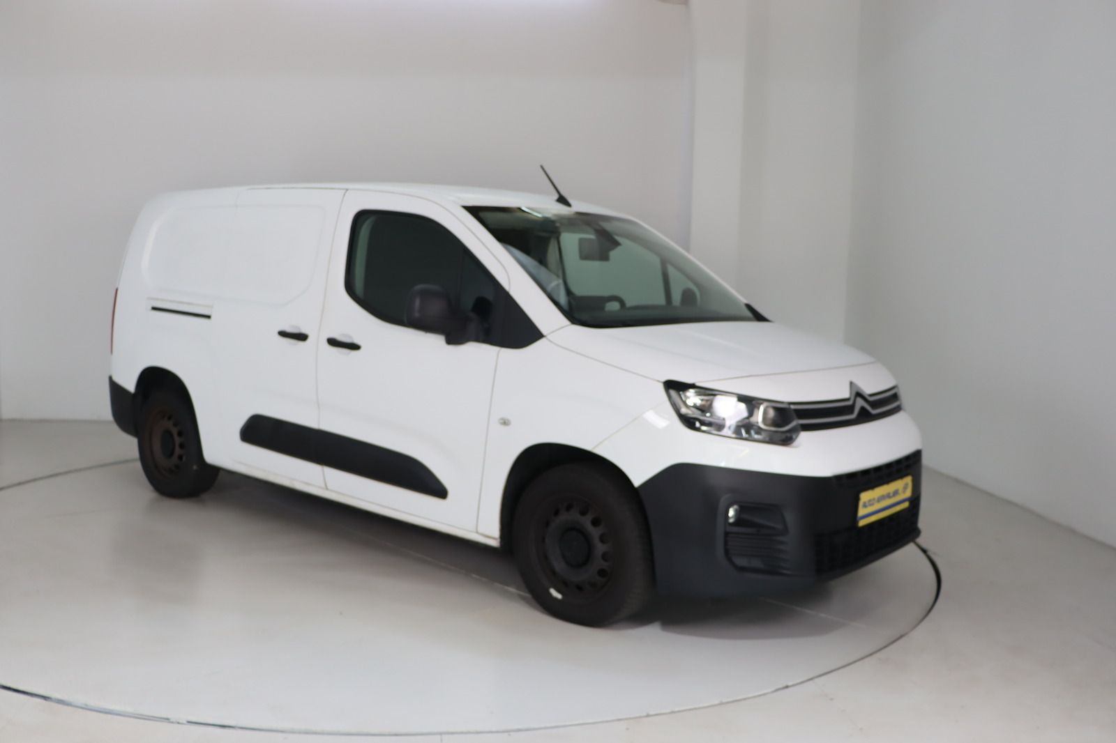 Fahrzeugabbildung Citroën Berlingo Kasten * Navi * Anhängerk. * Lang