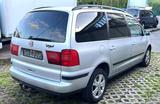Seat Alhambra 2.0 TDI*KLIMAAUTOMATIK*7 SITZER*SHZG*PD - gebrauchte Seat Alhambra aus dem Jahr 2010