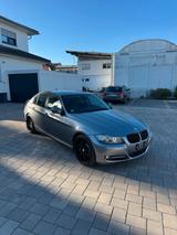 BMW e90 335i Facelift - BMW 3er Reihe aus 2011: Facelift