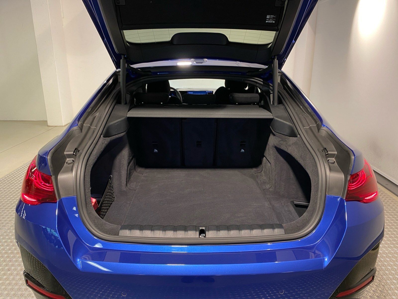 BMW i4 - Bild 17