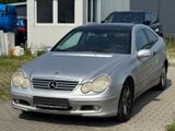 Mercedes-Benz C 200 Kompressor Sportcoupe 163PS Panorama - Mercedes-Benz C 200: Coupé, Sport Kompressor