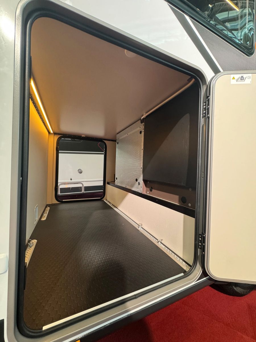 Fahrzeugabbildung Bürstner Signature SFT 7.0 NEUHEIT MODELL 2026!