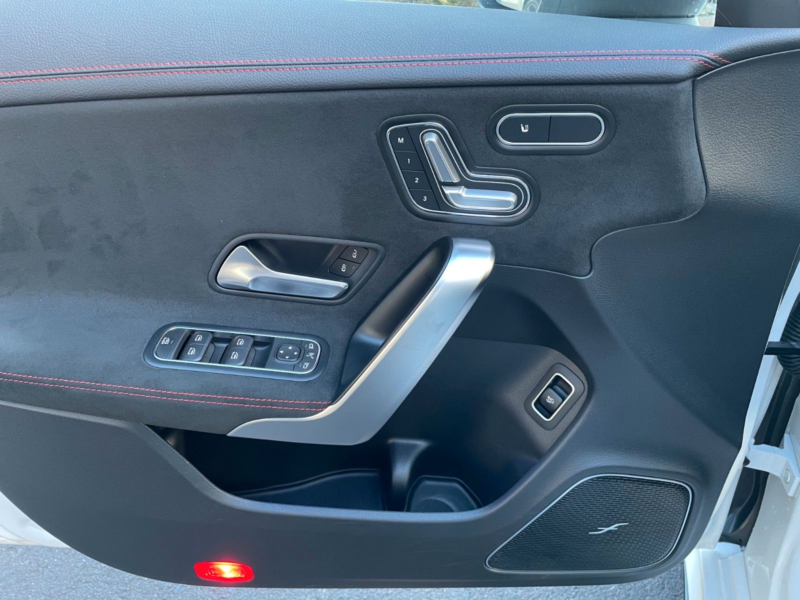 Fahrzeugabbildung Mercedes-Benz CLA 45 S AMG+Aero+Pano+HUD+Burm+Memory+MultiB