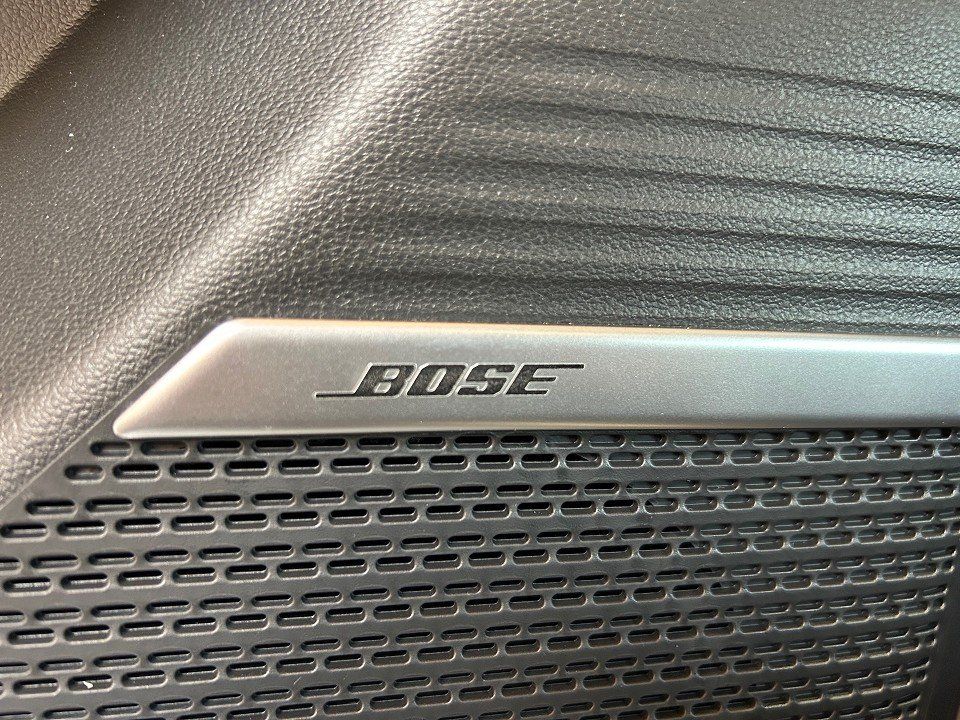 Fahrzeugabbildung Hyundai SANTA FE HEV MY25 1.6T 6AT 4WD 5SITZE INTRO PANO