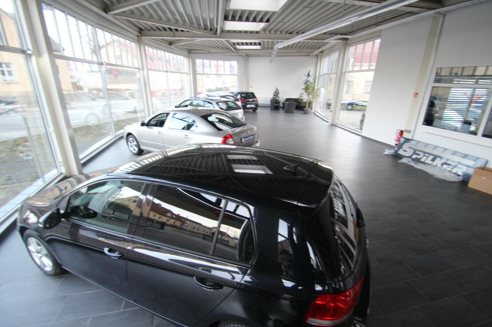 showroom-image-main