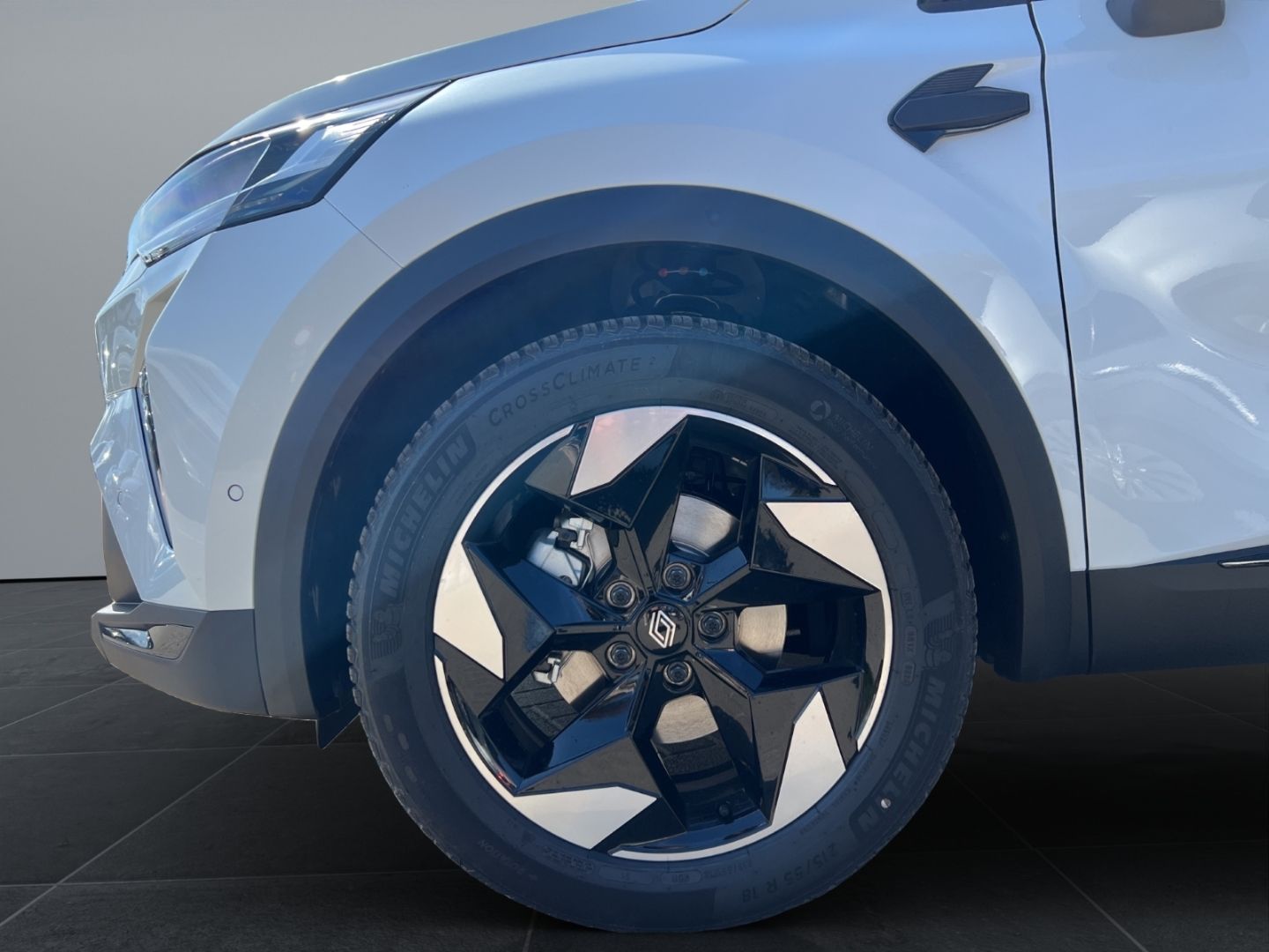 Fahrzeugabbildung Renault Captur II Techno 1.6 E-TECH Hybrid 145 EU6e Digi