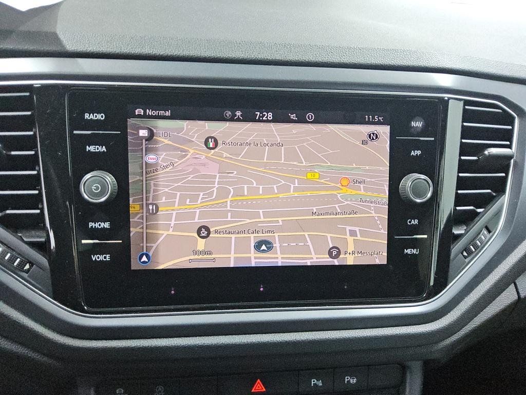 Fahrzeugabbildung Volkswagen T-Roc Cabrio R-Line*AHK*Cam*Navi*LED*Sitzhzg*ACC