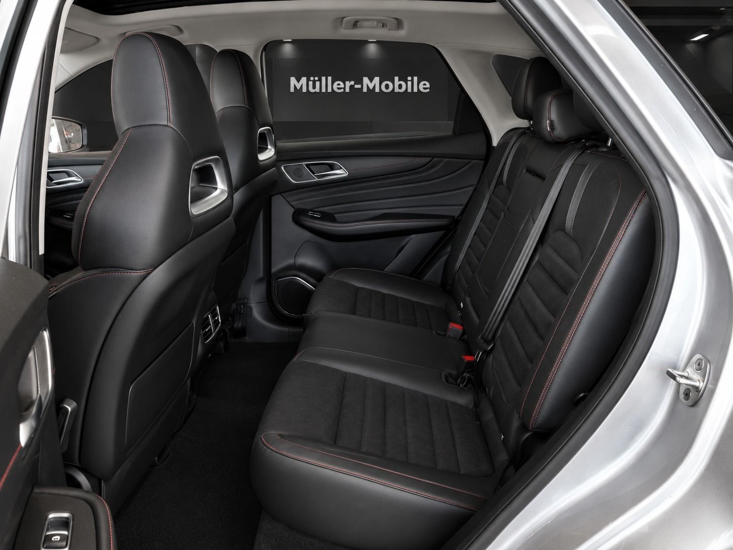 Fahrzeugabbildung MG HS 1.5T-GDI Aut. Luxury PANORAMA LEDER ASSISTENT