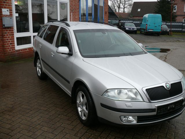 Skoda Octavia Combi Elegance 4X4