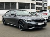 BMW 330d M-Paket HUD H&K Laser Memr. Glasdach 19" - BMW 330 Limousine 330d m paket mit Diesel-Antrieb