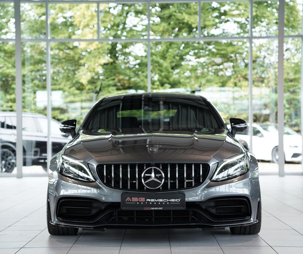 Mercedes Benz C 63 Amg