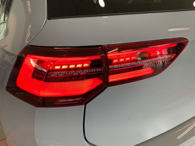 Golf VIII 2.0 TSI R-LINE BLACKSTYLE PANO+KAM+ACC