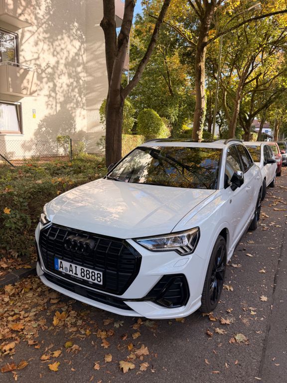 Image of Audi Q3