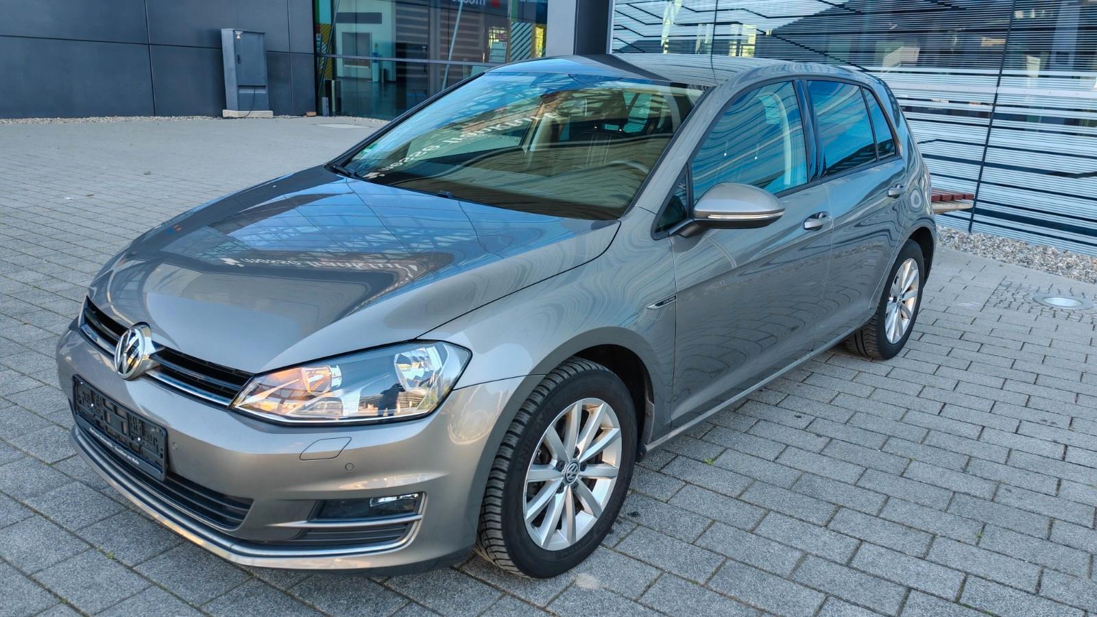 Volkswagen Golf VII 1.6 TDI BMT LOUNGE 81 KW