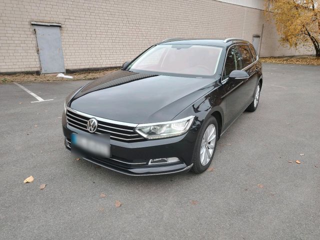 VW VW Passat B8 Variant / TÜV 03/28 / AHK