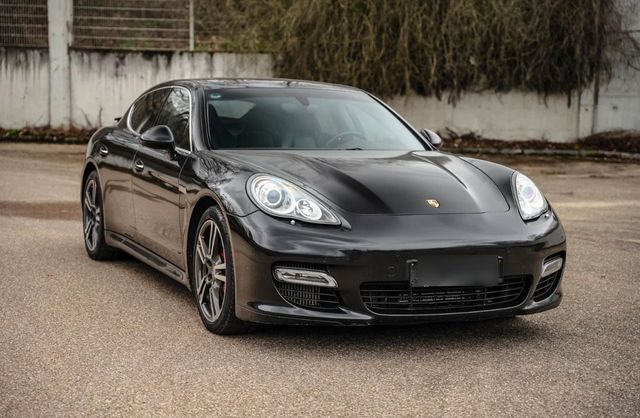 Porsche Panamera Turbo 500PS