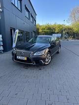 Lexus LS 600hL Wellness Line - Lexus LS 600 mit Schiebedach