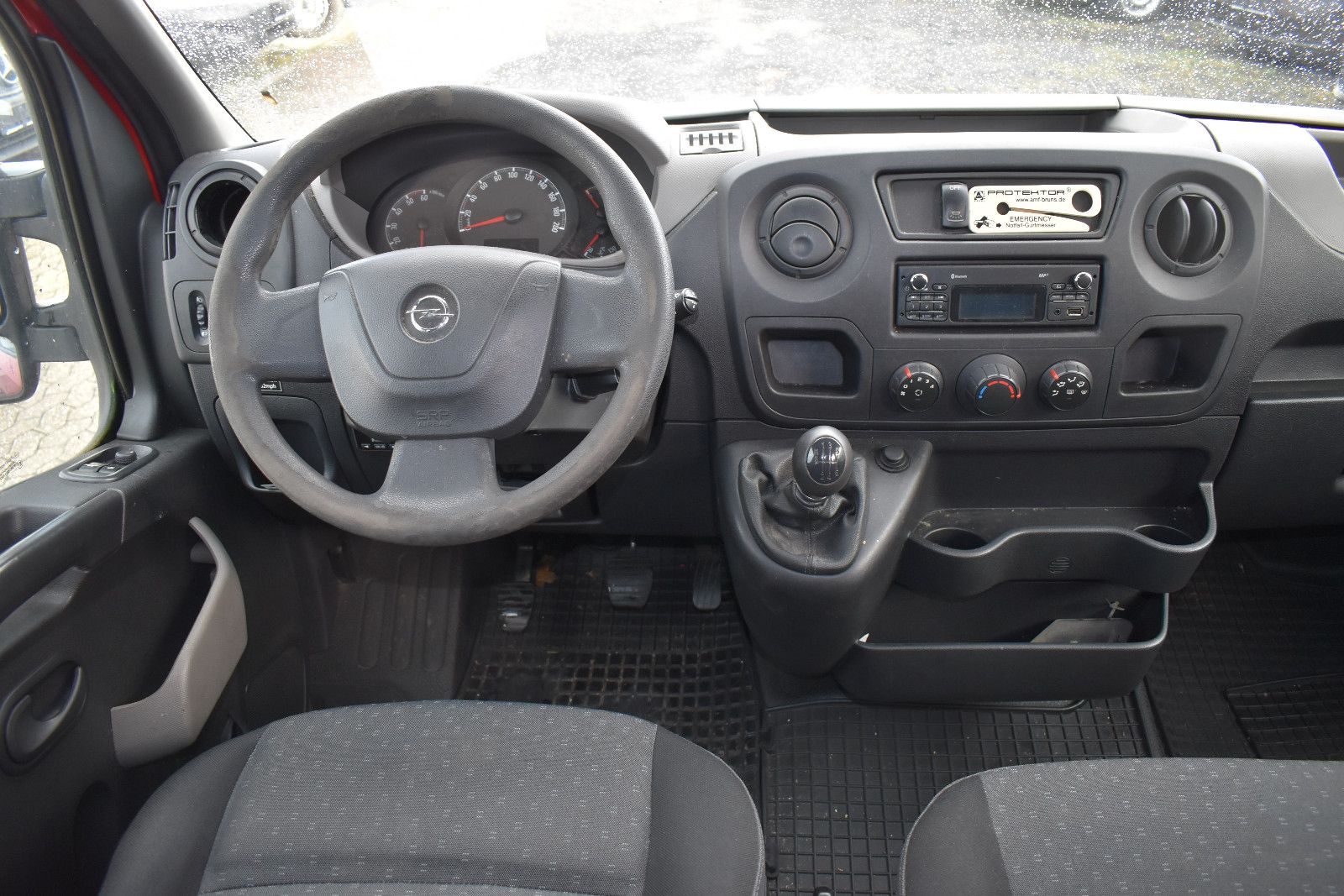 Fahrzeugabbildung Opel Movano *8080 Behindertengerecht
