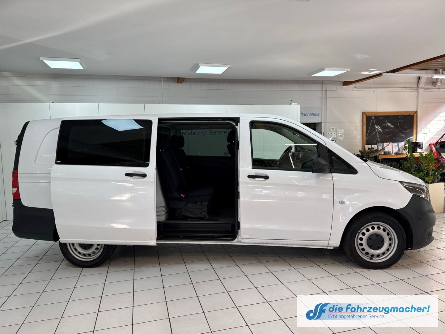 Fahrzeugabbildung Mercedes-Benz Vito Mixto  116  CDI 4x4 extralang EU6d-T