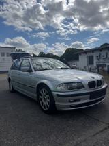 BMW 320i touring - - BMW 320 aus 2000: Kombi, 320i