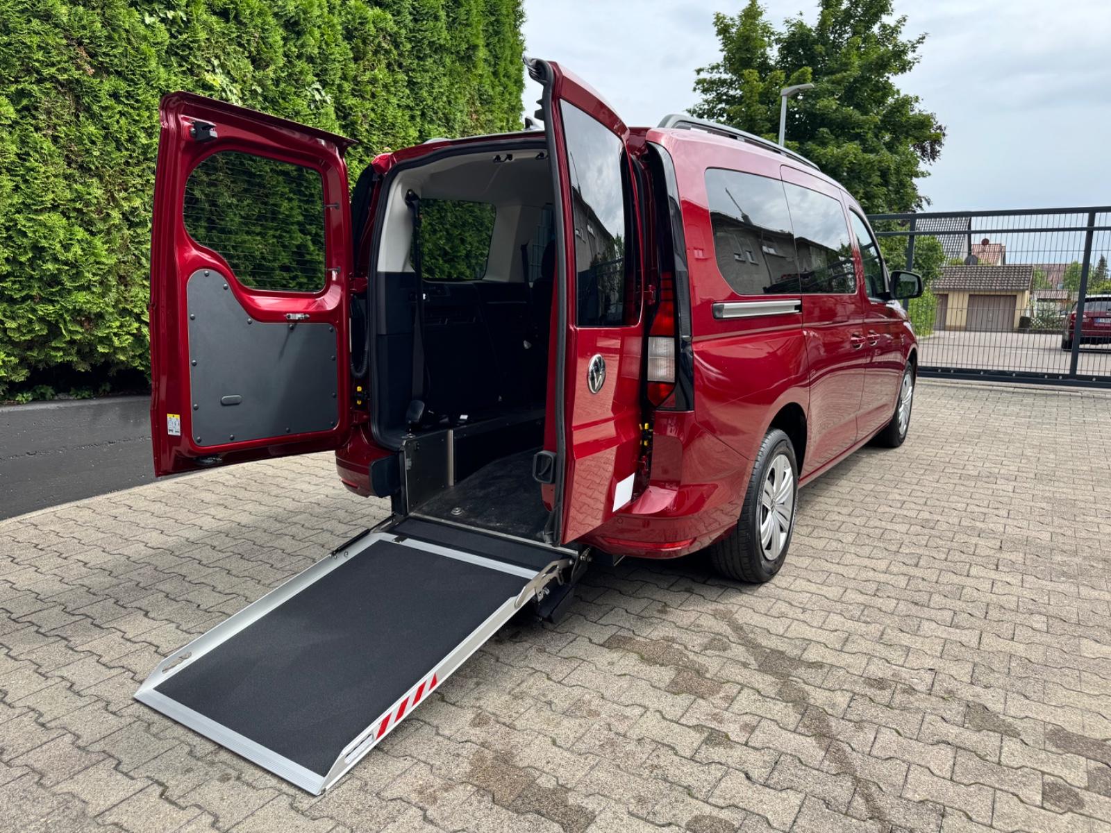 Volkswagen Caddy 1.5 TSI Maxi ROLLSTUHLRAMPE BEHINDERTER