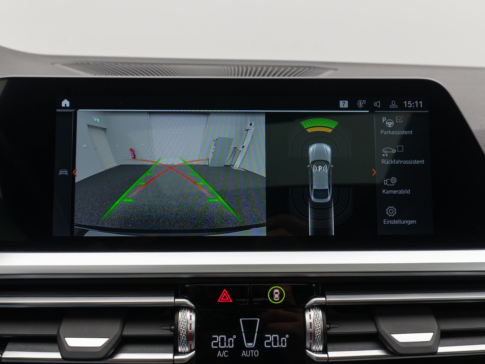 Fahrzeugabbildung BMW M440i xD GC Glasdach Kamera Laser HUD H/K 19Zoll