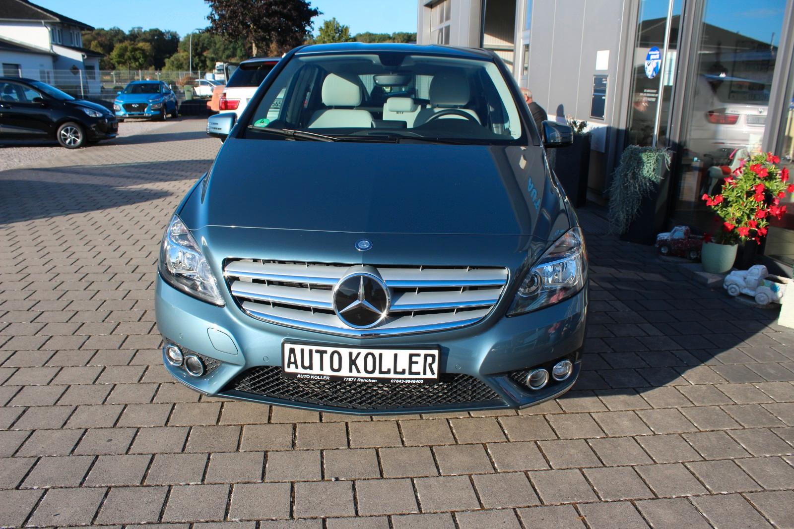 Mercedes-Benz B 180