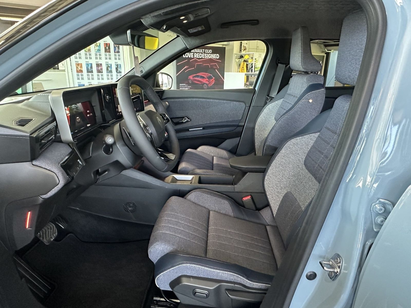 Fahrzeugabbildung Renault R 4 Techno 150 Comfort Range E-Tech elektrisch