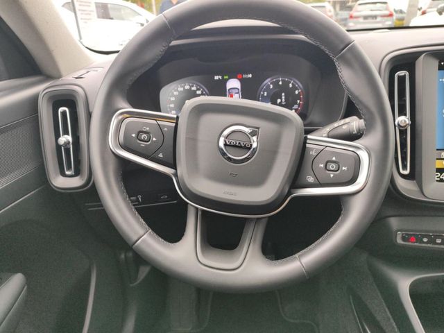 VOLVO XC 40 (Bild 18 von Array)