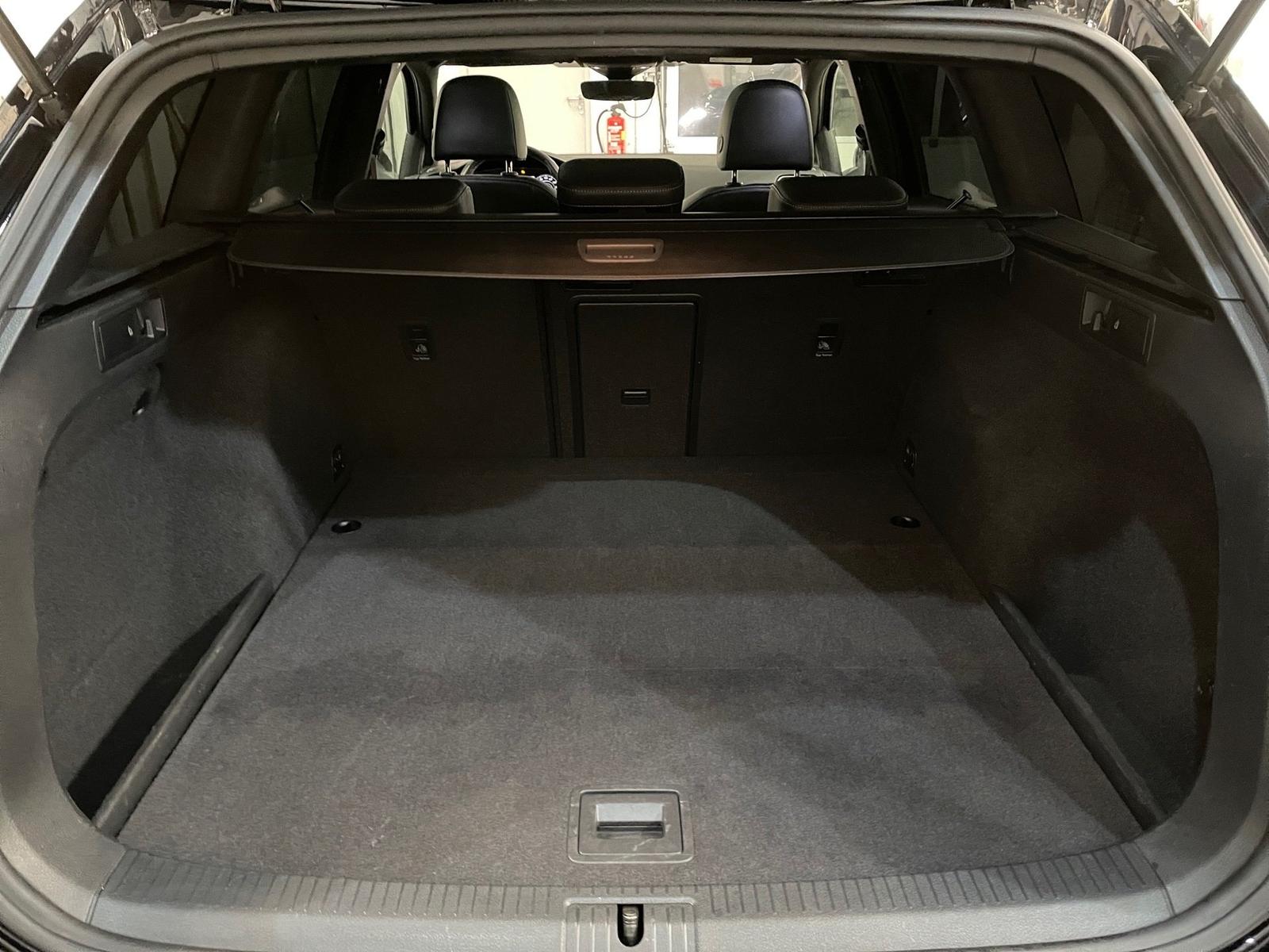 Volkswagen Golf VII Variant 2.0 TSI 4M R *LED*KAMERA*NAVI*