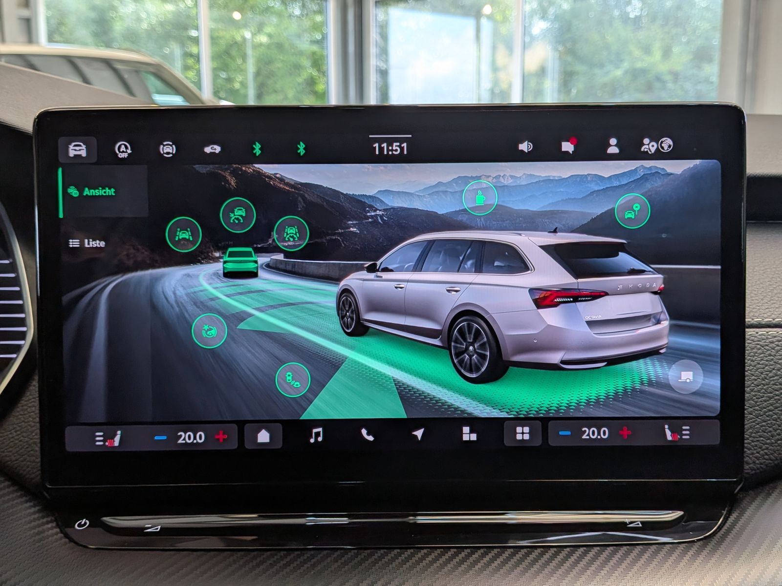 Fahrzeugabbildung SKODA Octavia 1.5 TSI Sportline MATRIX PANO AHK 5J-Gar