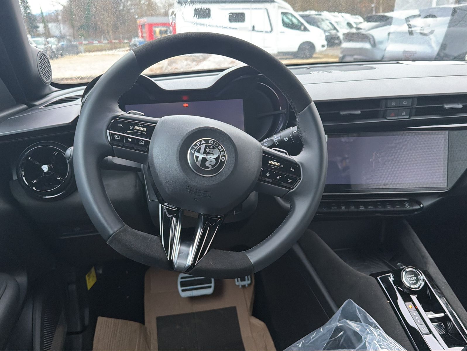 Fahrzeugabbildung Alfa Romeo Junior Ibrida 1.2 VGT 48V-Hybrid 100 kW Speciale