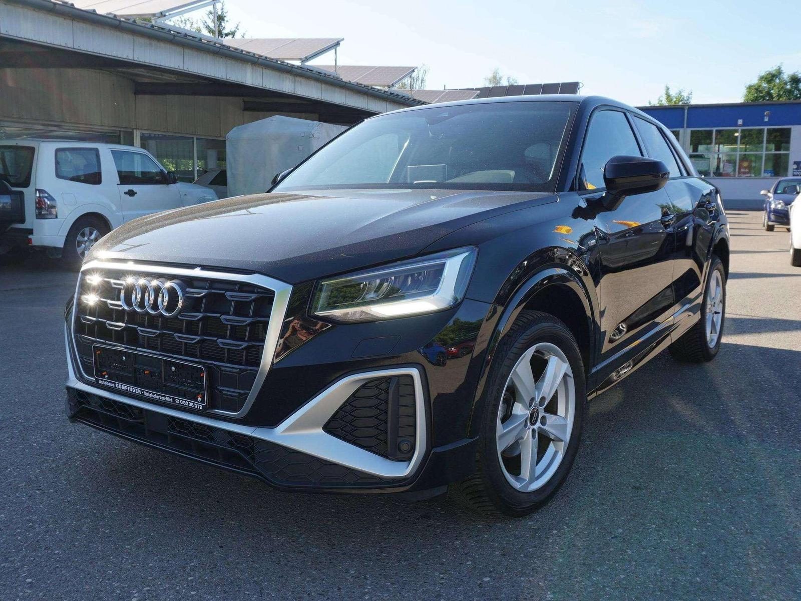 Audi Q2 Q2 30 TFSI S line    E Heckklappe    LED    S