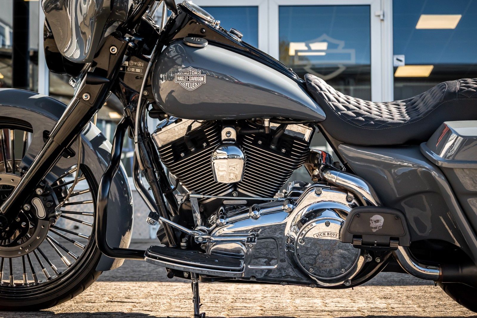 Fahrzeugabbildung Harley-Davidson FLHR ROAD KING  - Fairing - Jekill - 23"Umbau